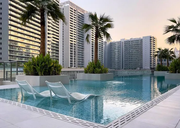 7 Mins To Dubai Mall & Burj2Br Sterling Omniya