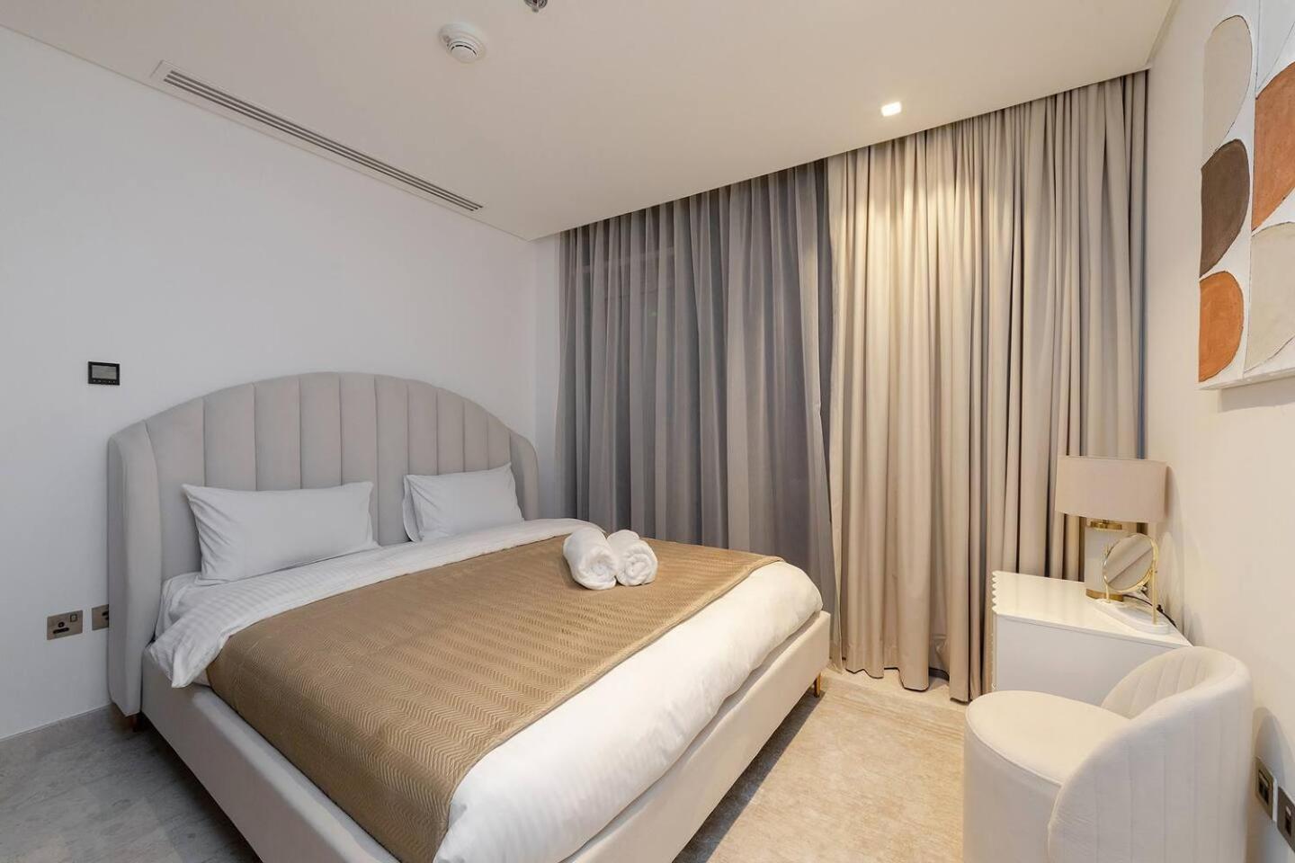 7 Mins To Mall & Burj2br Sterling Omniya * Dubai